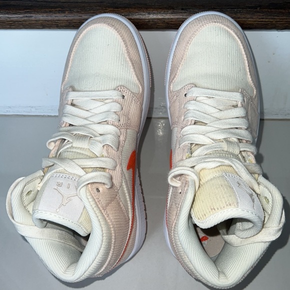 Sail/Orange Quartz/White/Orange Air Jordan 1 Mid SE 'Corduroy' Size 7.5 - Picture 5 of 9